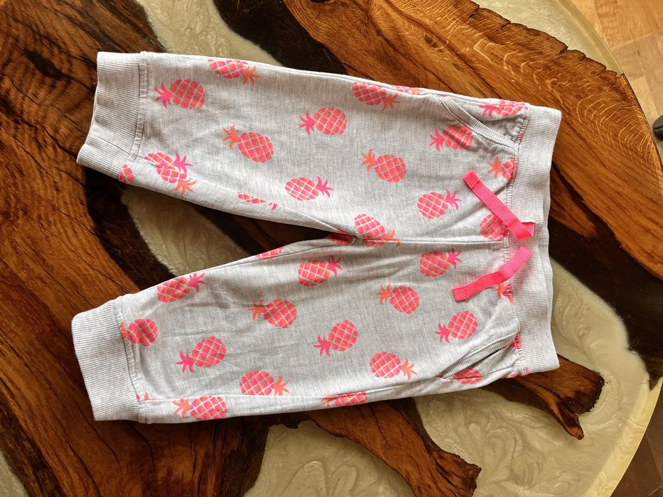 Spodenki o długości 3/4 w ananasy dla dziewczynki, r. 104