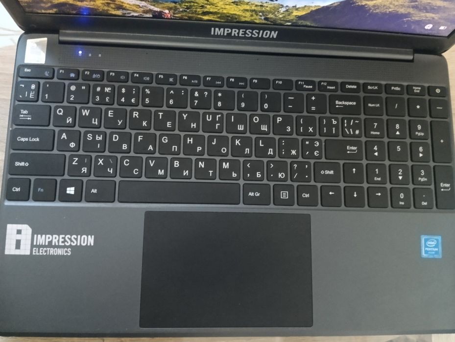 Ноутбук  8gb DDR4 15" FullHD IPS SSD128