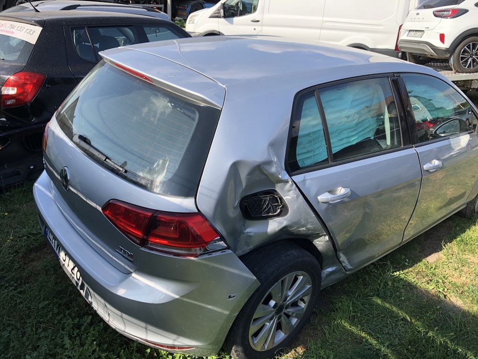 Golf 7 1,6 tdi uszkodzony