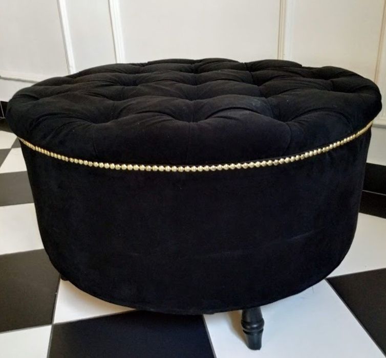 Pufa Chesterfield Black