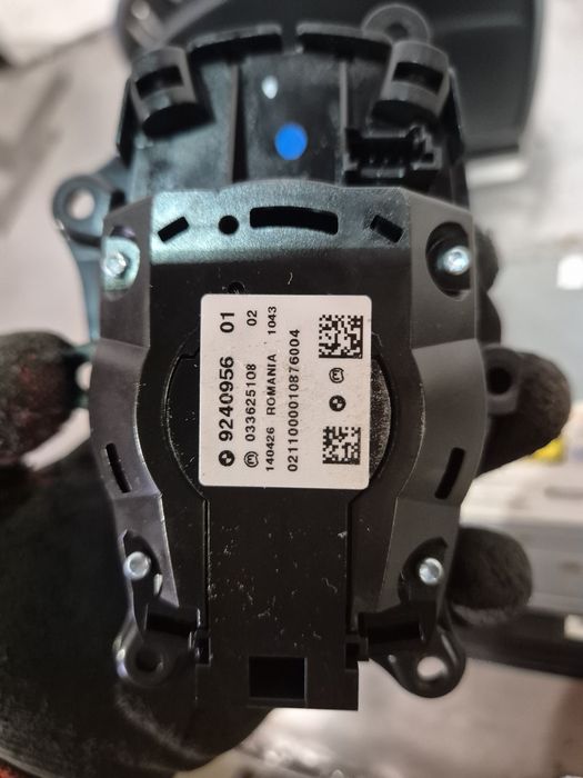 Radio navigacja ekran czytnik bmw e90 e91 lift