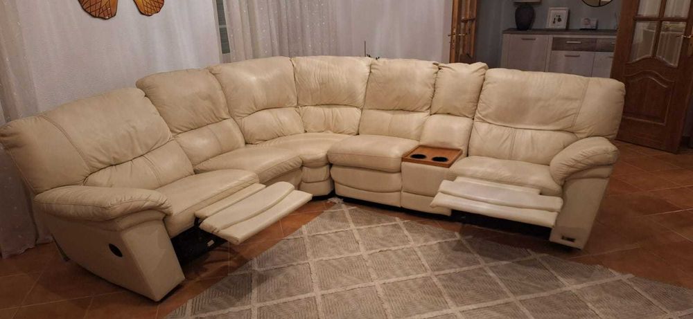 Sofá Chateau d’Ax em Pele Bege de 5 Lugares