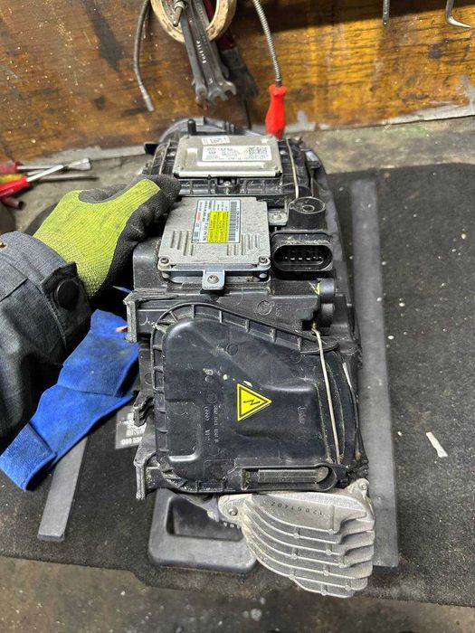 Фара передняя левая\правая Audi Q5 8Rb