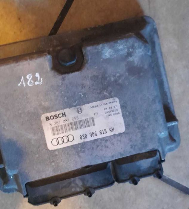 Sterownik komputer silnika 038906018AR 1.9 TDI Audi A3 038906018AH 0281001728 0281001693