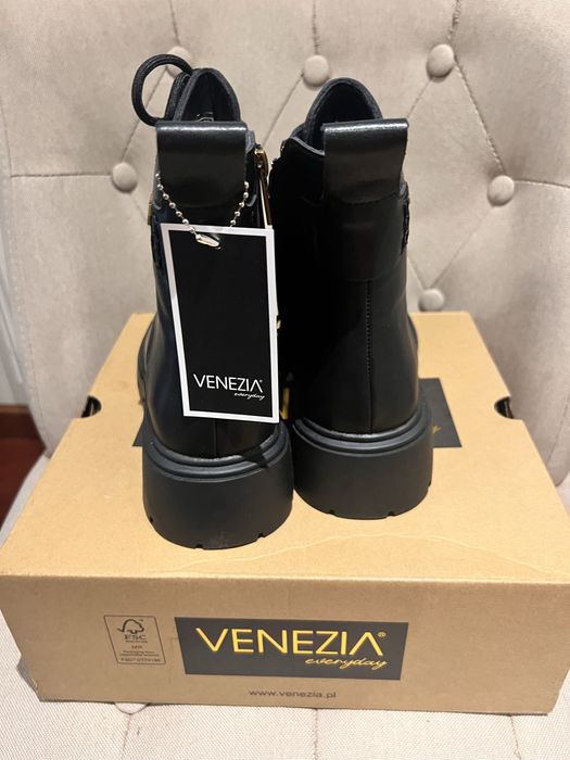 Venezia botki damskie skorzane czarne wiązane workery 40