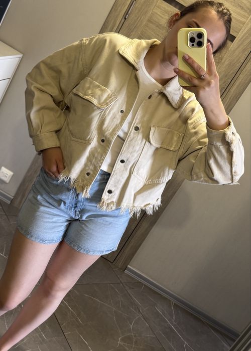 Джинсова куртка бежева від Pull&Bear