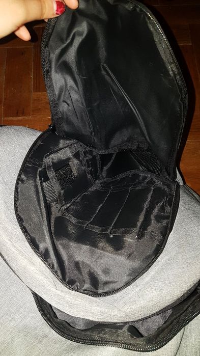 Mochila Cinzenta Nova