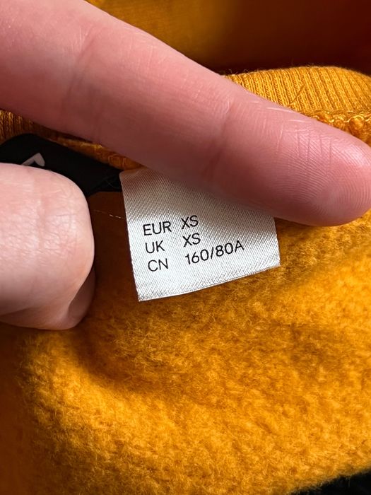 Вкорочена кофта H&M з вузликом