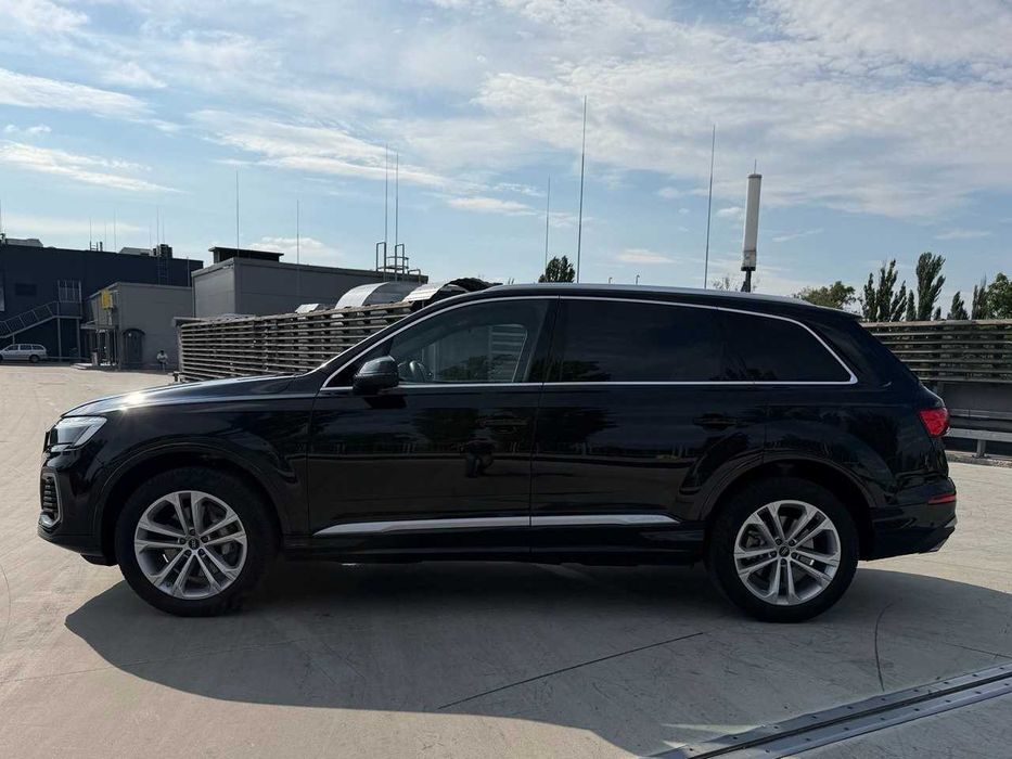Audi Q7 2025 VIN WA1LVBF73SD013930 фото оголошення 5 з 18
