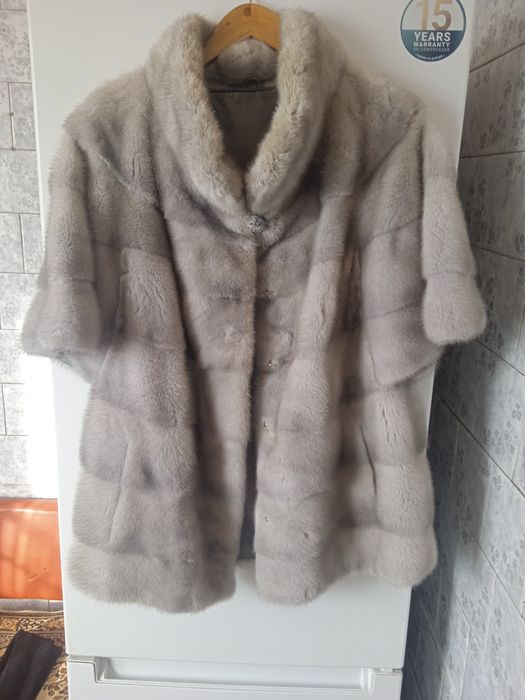 Полушубок норковый с нарукавниками