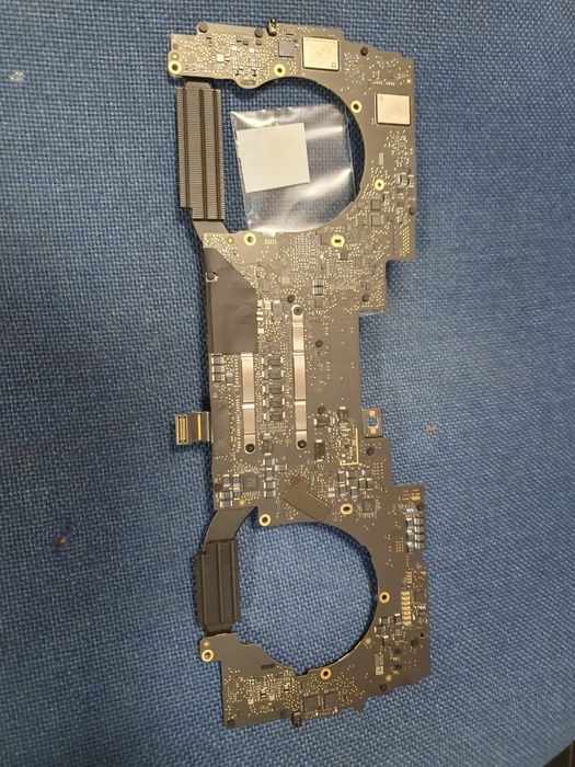 Материнська плата apple macbook pro a2251