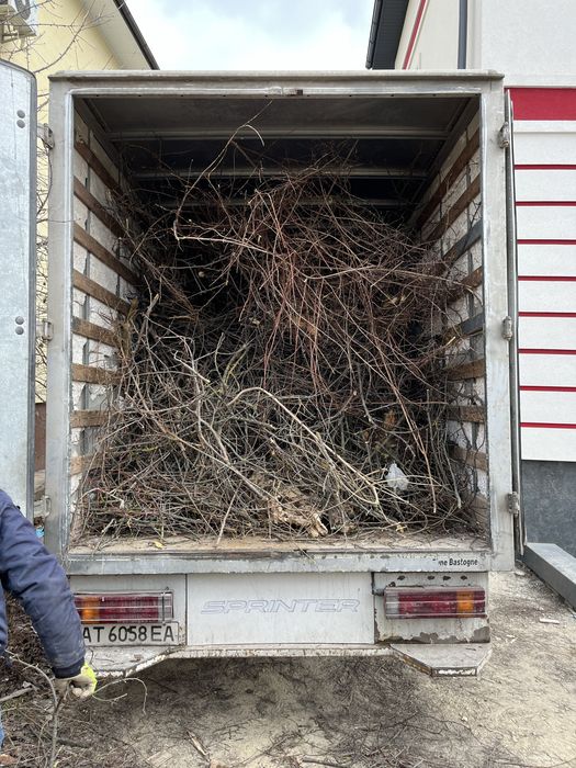 Вивіз сміття Івано-Франківськ Будівельне сміття Вантажне таксі