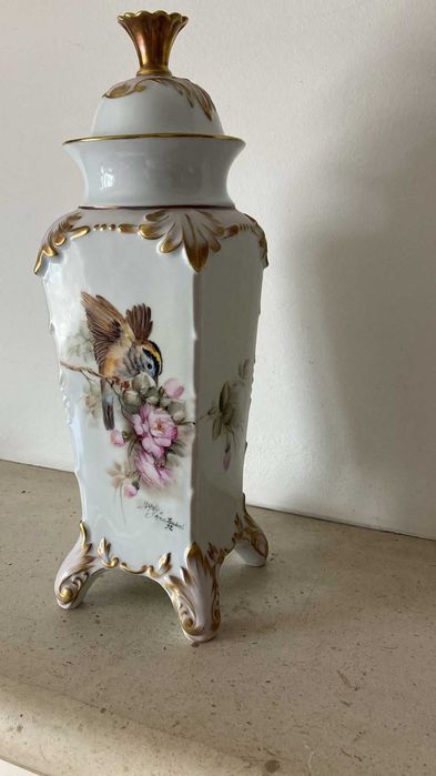 Loiça decorativa pintada à mão