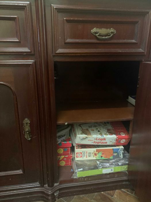 Sideboard / Aparador