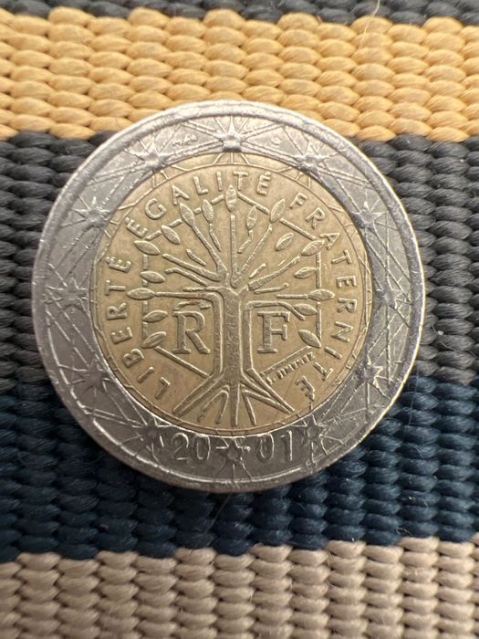 Moeda Francesa de 2 euros 2001 (rara)