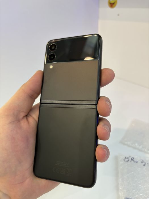 Samsung Flip 3 8/128Gb