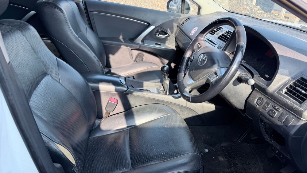 Toyota Avensis silnik 2.0 D-4D 2014r,Anglik z kluczykami