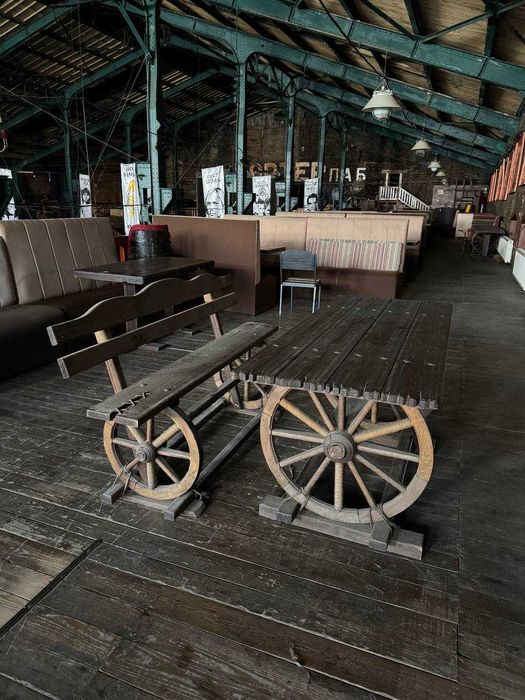 Лавка та стілець