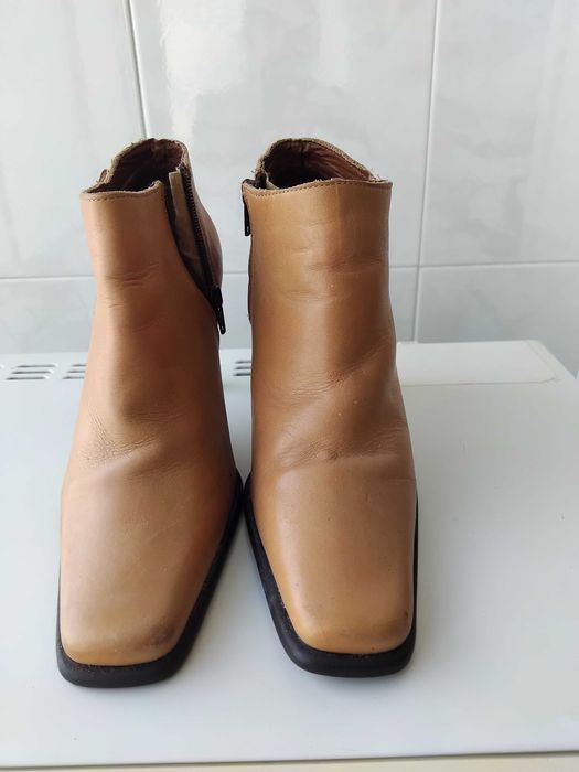 Botins de senhora ( Completamente novos )