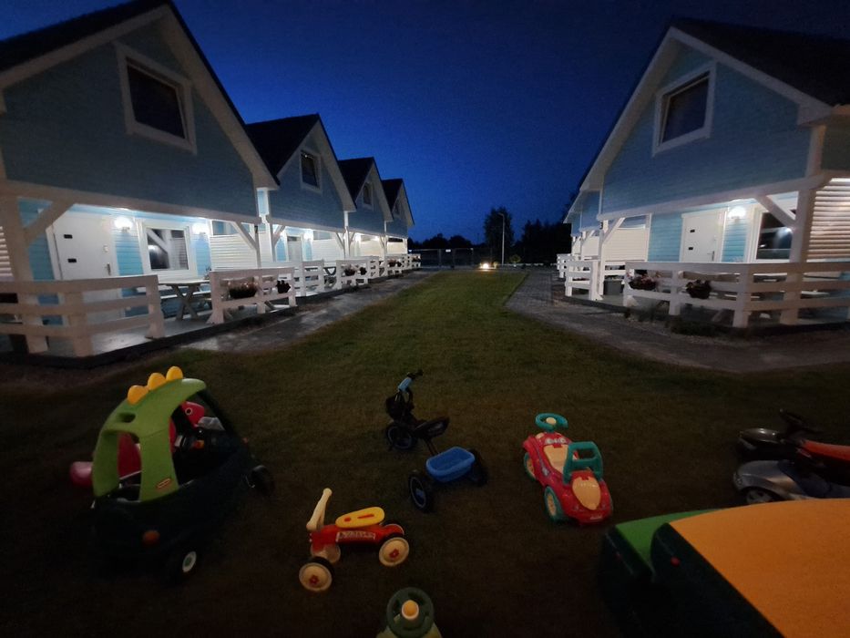 Niechorze Błękitne ZAMORZE domki z basenem nad morzem