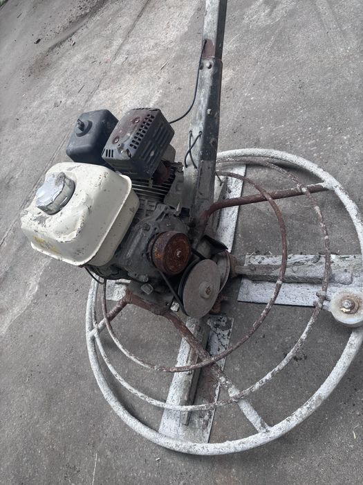 Sprzedam zacieraczke do betonu 90 cm plus 6 talerzy