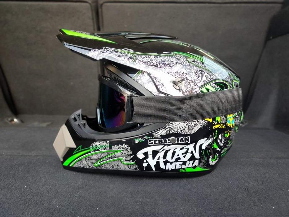 Кроссовый шлем Новый! + Очки