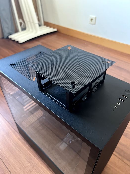 Caixa Gabinete computador NZXT H500 Vidro Temperado Preta