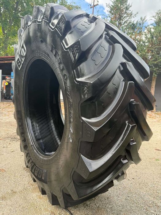 Opona rolnicza używana 710/75r42 BKT
