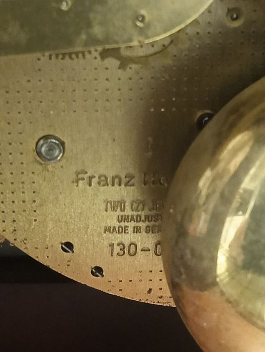 Relógio vintage bem estimado