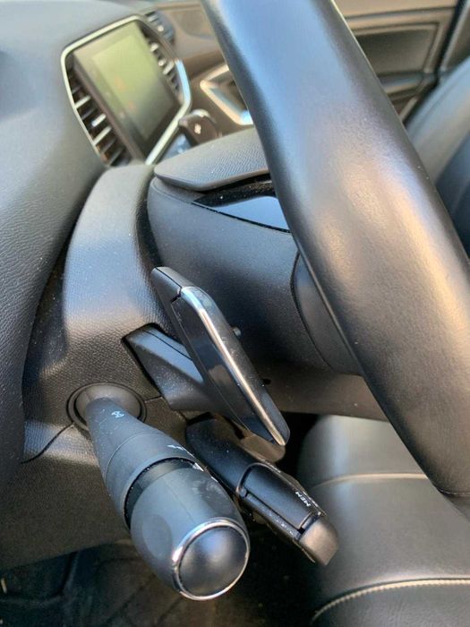 Peugeot 308SW EAT8 estofos aquecidos em Pele, tecto Panoramico