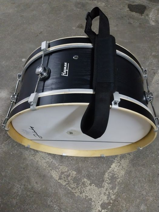 Vendo bombo impecavel