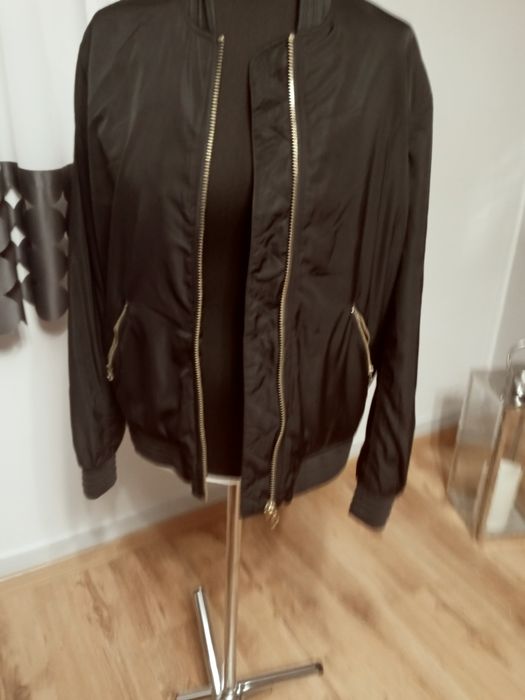 Kurtka damska czarna M krotka lekka bombier