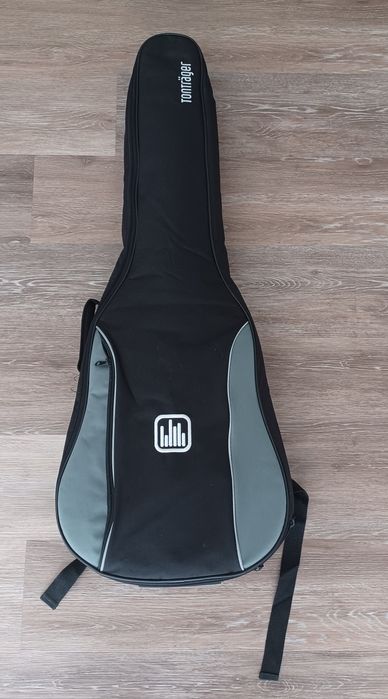 Gitara z pokrowcem. Klejony gryf.
