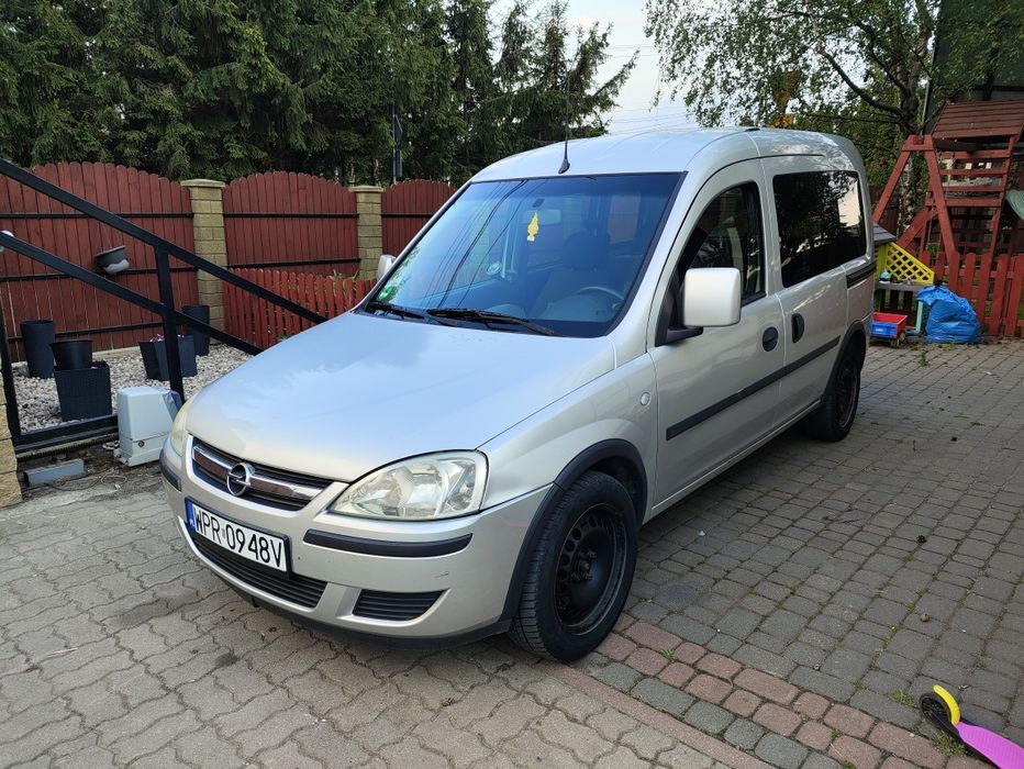 Opel Combo 1.3 ctdi, osobowy, 2008 rok, hak