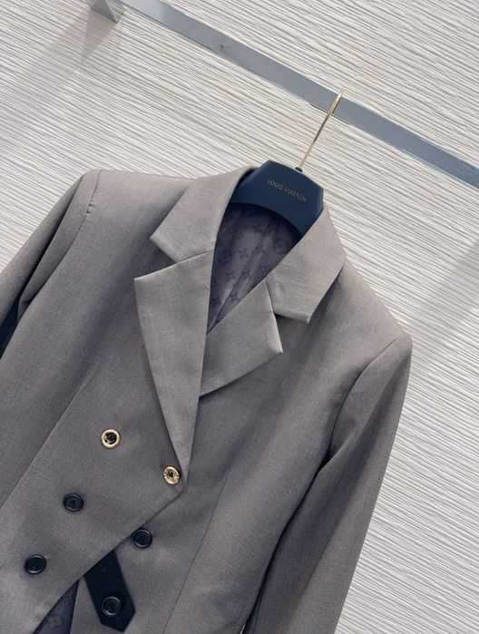 Louis Vuitton elegancki komplet garniturowy