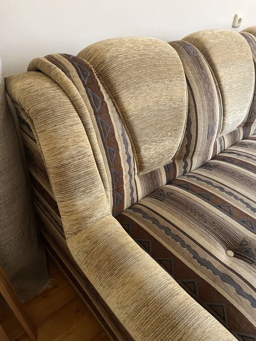 Диван із кріслом