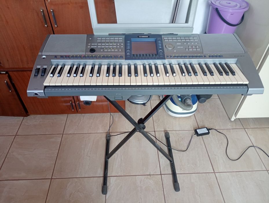 Yamaha PSR 1500.відмінний стан.