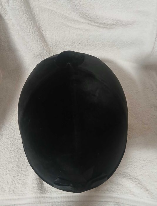 Toque equitação "Charles Owen" modelo Wellington, tamanho 58.