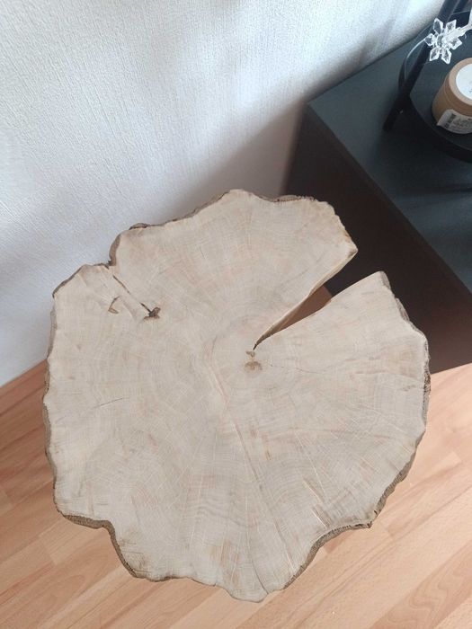 Stolik z plastra drewna GRAB