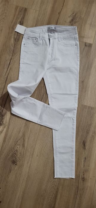 Spodnie rurki jeansy ala Guess XS/S