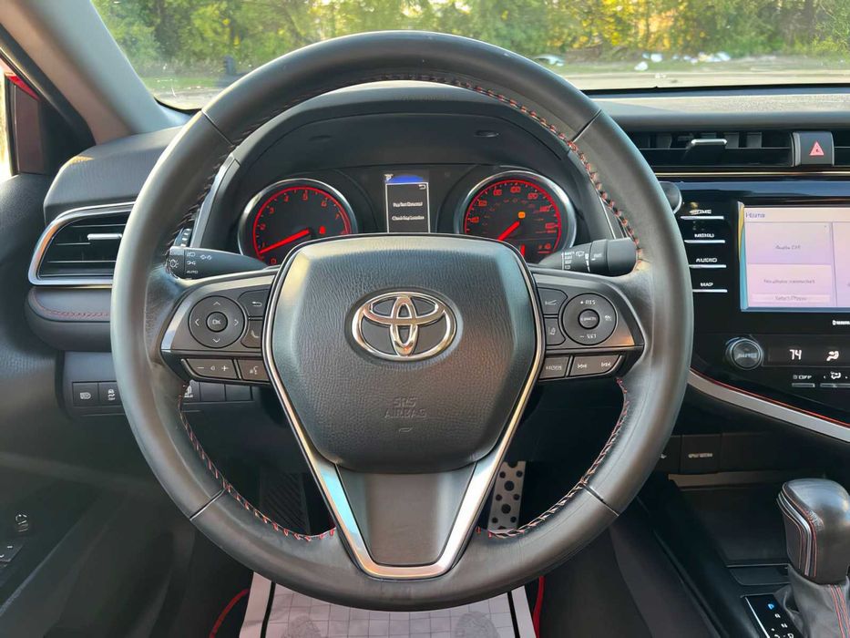Toyota Camry TRD      2020