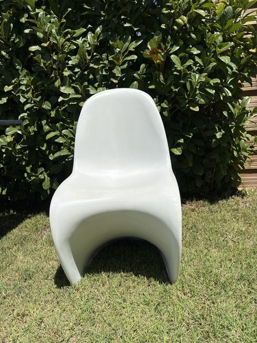 Cadeira Panton branca interior/ exterior