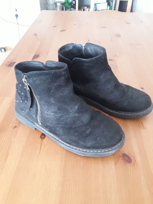 Botas .GEOX.Camurça. Menina