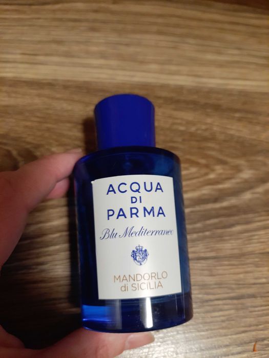 Puste flakony po perfumach