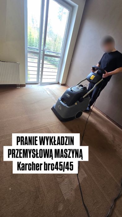 Pranie wykładzin dywanowych  przemysłową maszyną