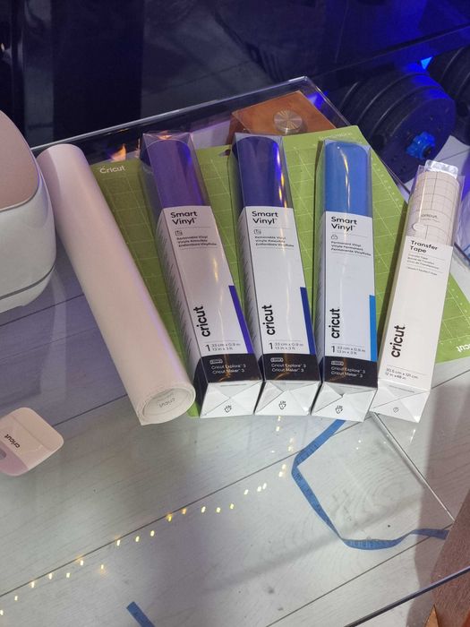 Cricut Maker 3 – komplet akcesoriów – stan bardzo dobry