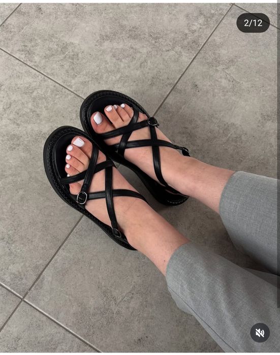 Босоніжки жіночі