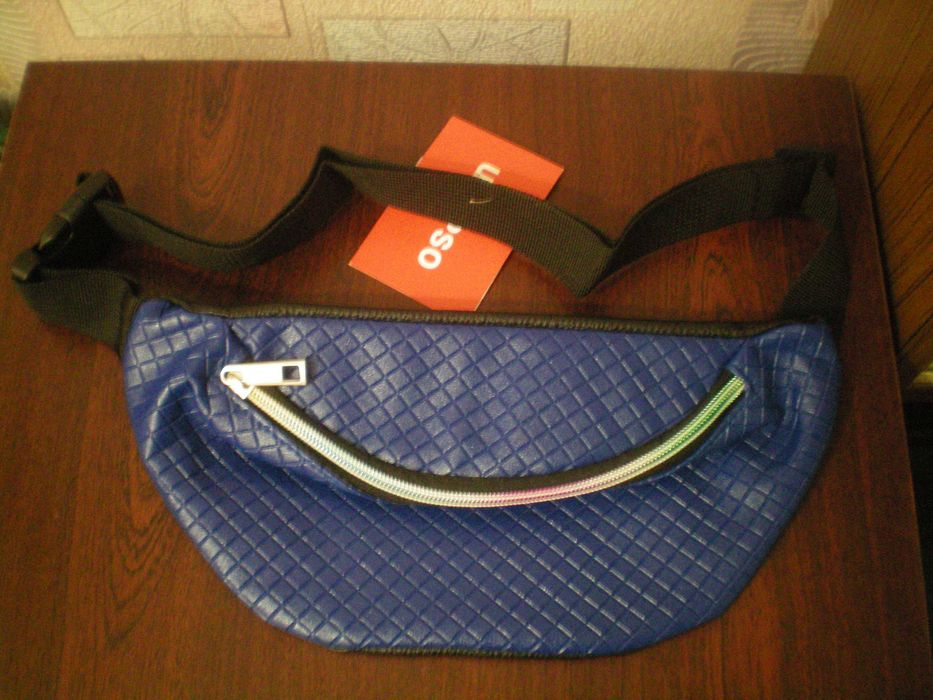 Сумка бананка новая с этикеткой зручна практична