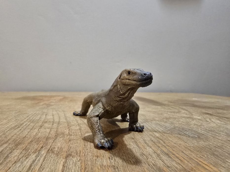 Schleich waran z komodo figurka model wycofany z 2018 r.