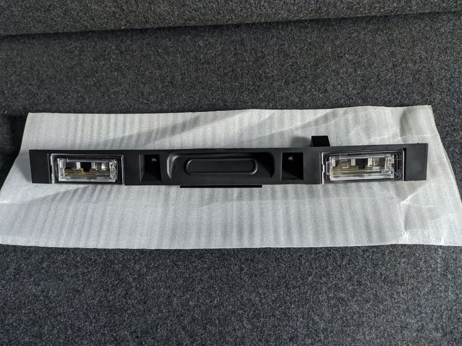 Планка подсветки номера bmw e53 e83 х5 х3 е53 е83